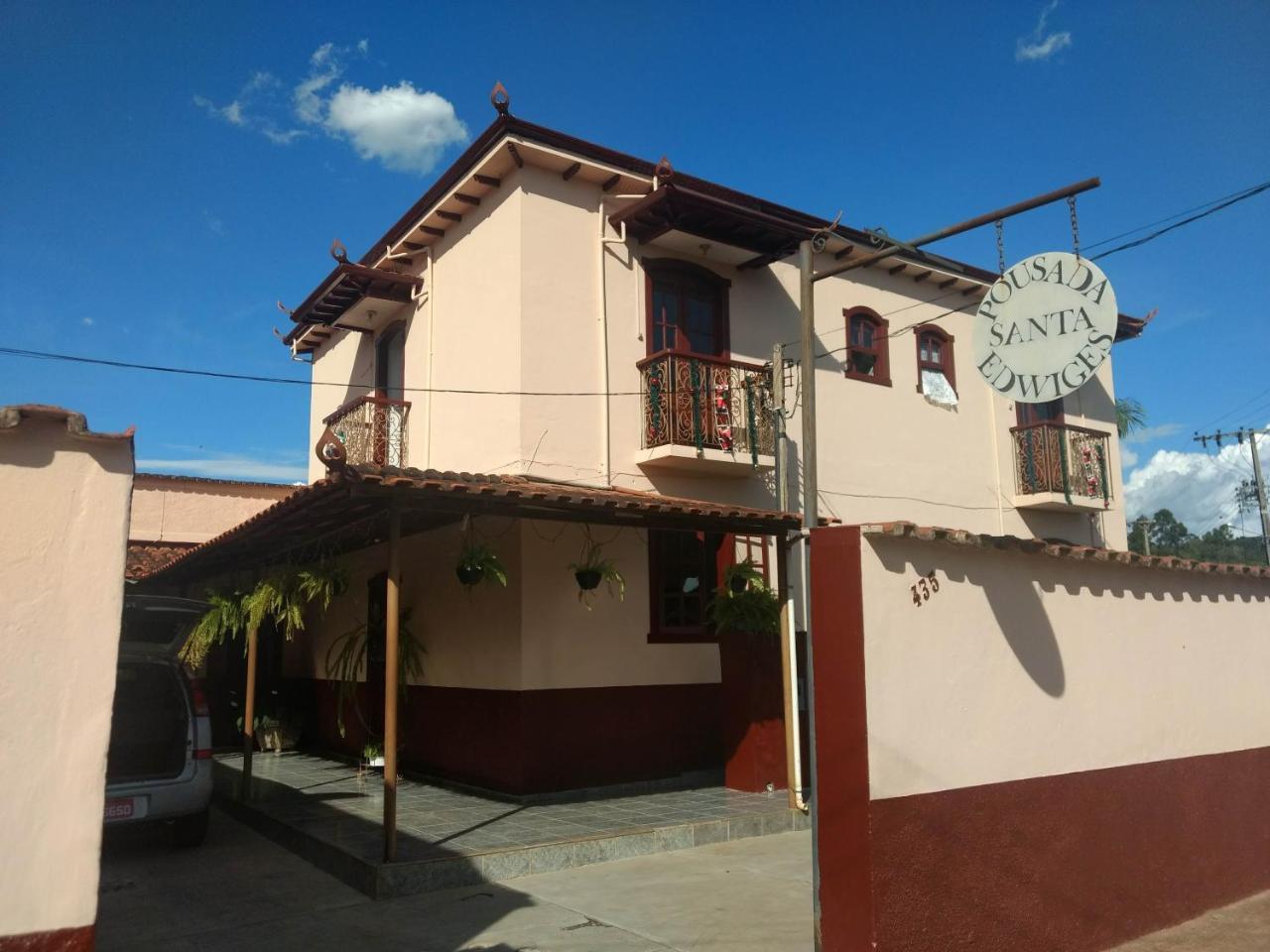 Santa Edwiges Inn 2*